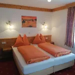 Finkenhof Bed & Breakfast *