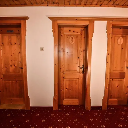 לינה וארוחת בוקר Finkenhof